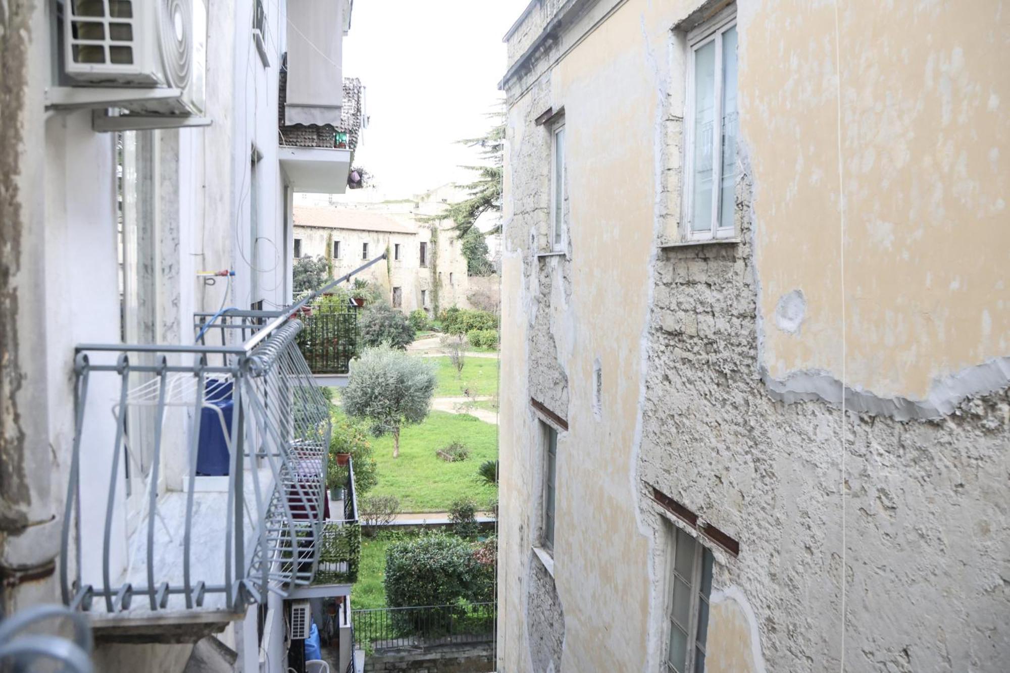 King Ladislao Apartment By Wonderful Italy Napoli Dış mekan fotoğraf